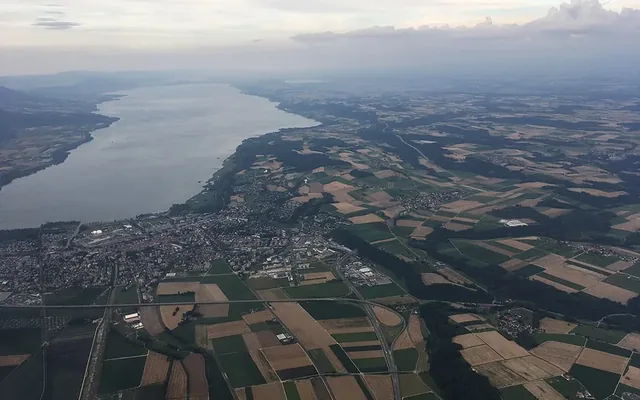 Pompe à chaleur à Belmont-sur-Yverdon — village du plateau