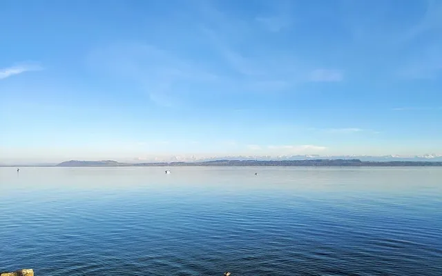 Lac de Neuchâtel près d'Yverdon-les-Bains — PAC eau-eau